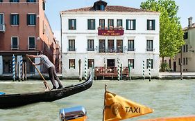 Hotel Canal Grande Venedig